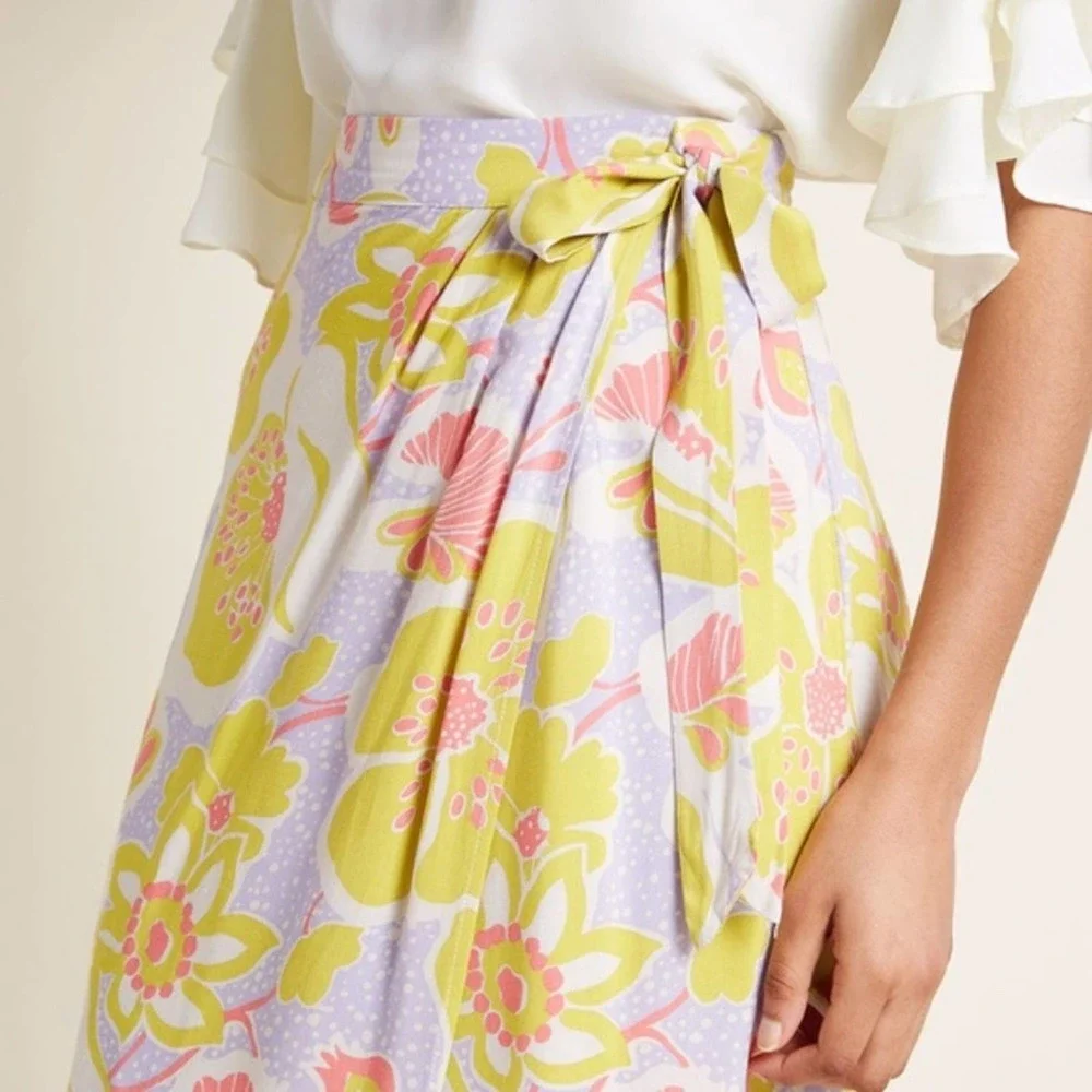 Modcloth Whole 'Lotta Loveliness Tropical Wrap Skirt Size S - Picture 4 of 11